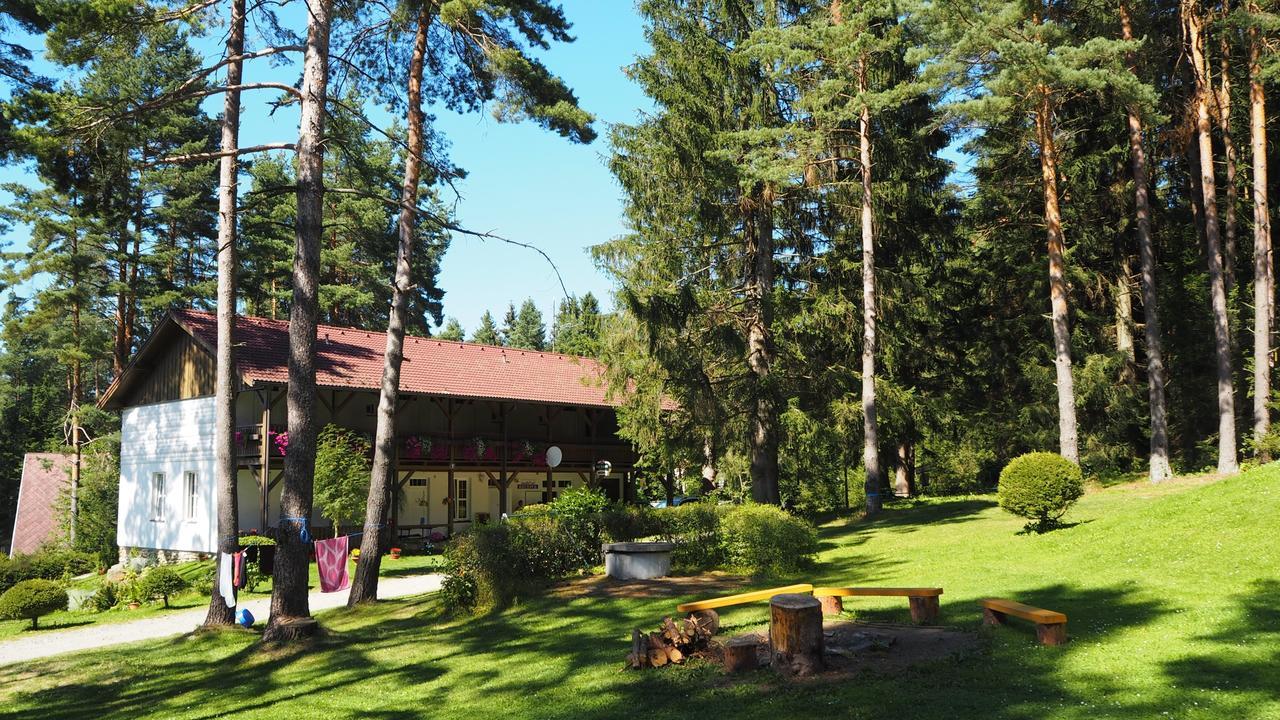 Lojzovy Paseky Hotel Frymburk Bagian luar foto